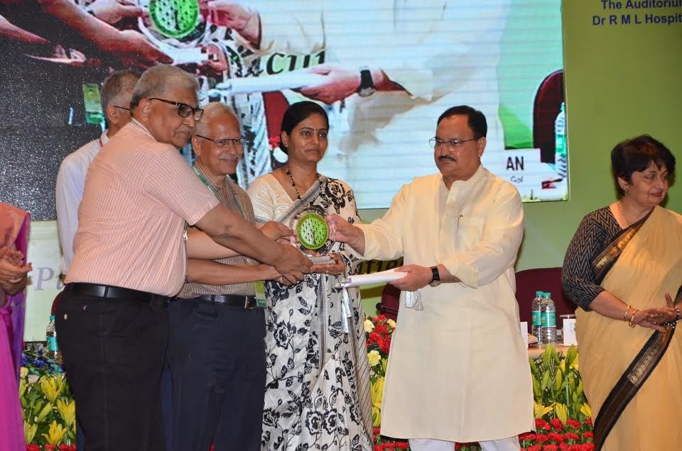 MoHFW honors MGIMS with Kayakalp award